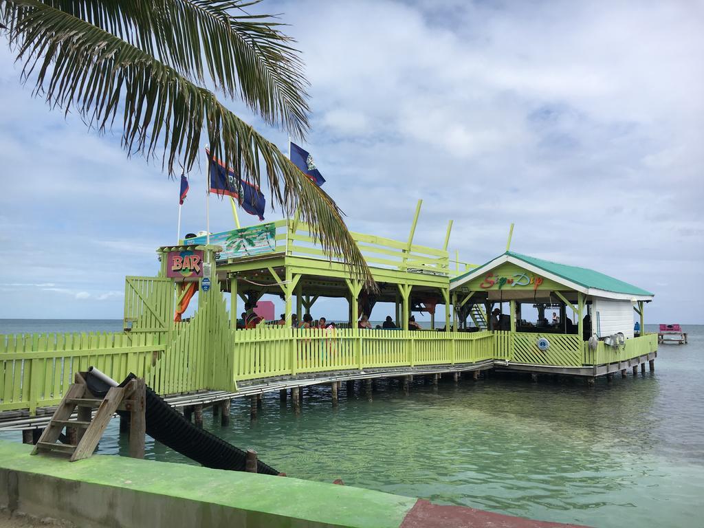 Mara'S Place Hotel Caye Caulker ภายนอก รูปภาพ