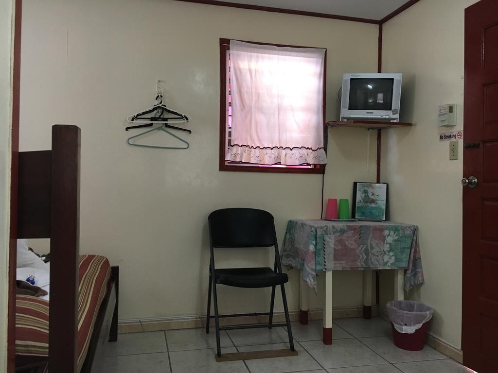 Mara'S Place Hotel Caye Caulker ภายนอก รูปภาพ